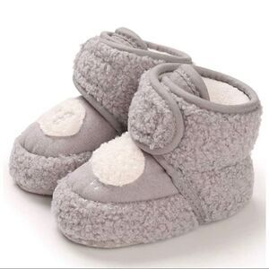 𝅺Babies warm slippers - grey / white
